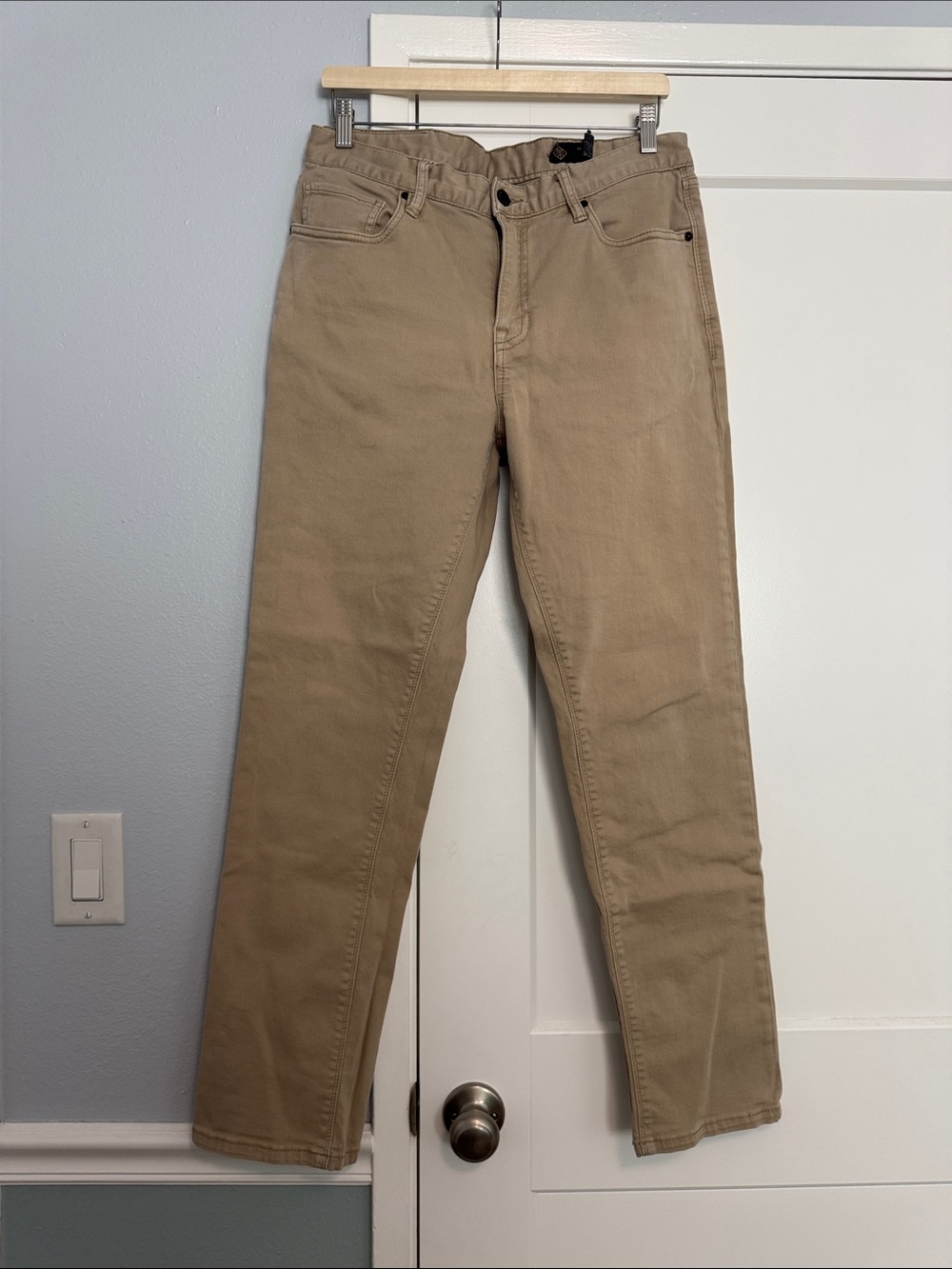 Roark Straight-Leg Jeans in Tan
